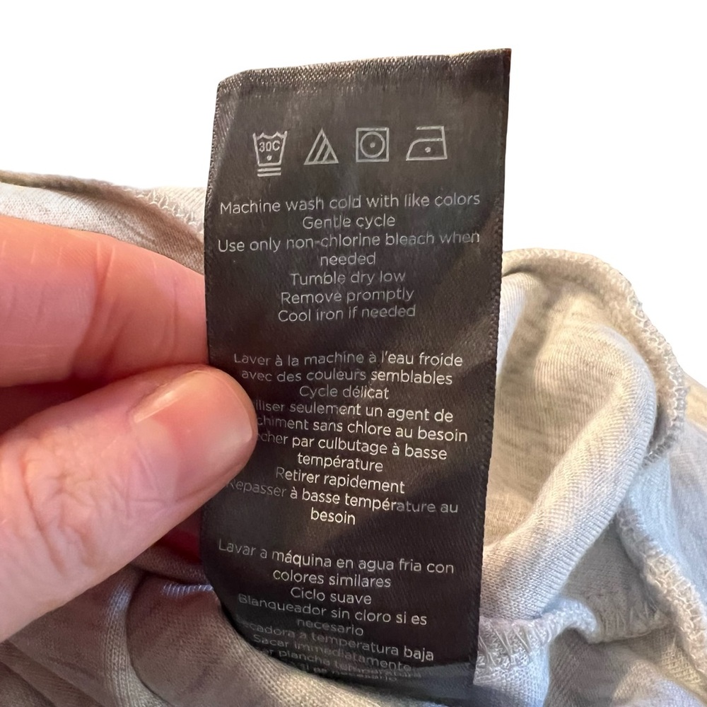 Danskin light gray‎ 1/4 zip vest. Size large - Picture 4 of 7